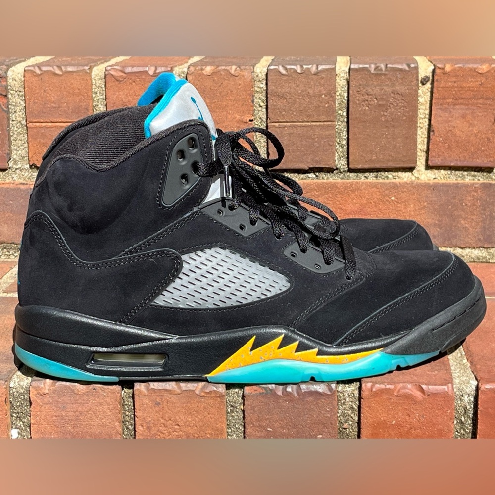 Nike Air Jordan 5 Retro GS Aqua Sneakers Size 11.5